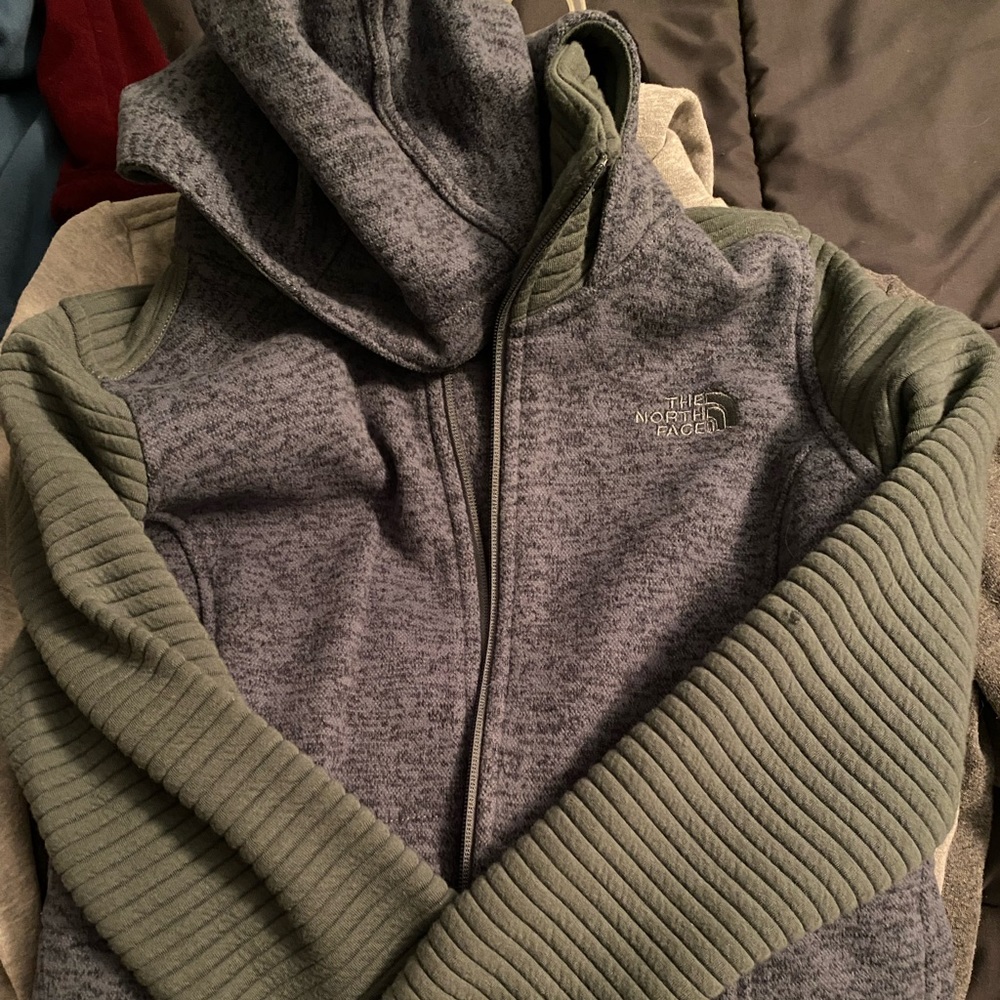 The north face zip up sweater/jacket